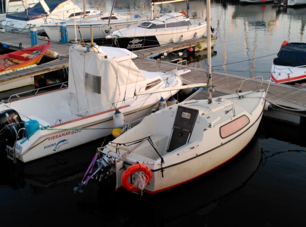 Hotel Vrs - Low Cost Beach Boat à Leça da Palmeira Extérieur photo